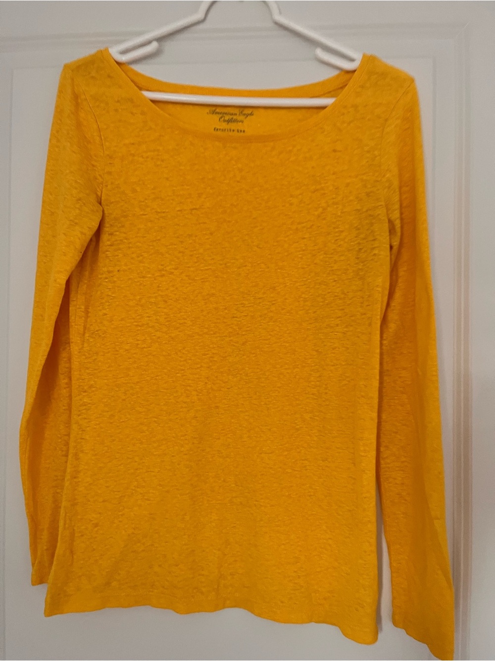 Ladies American Eagle Yellow Long-Sleeved Favorite Tee - Size Medium